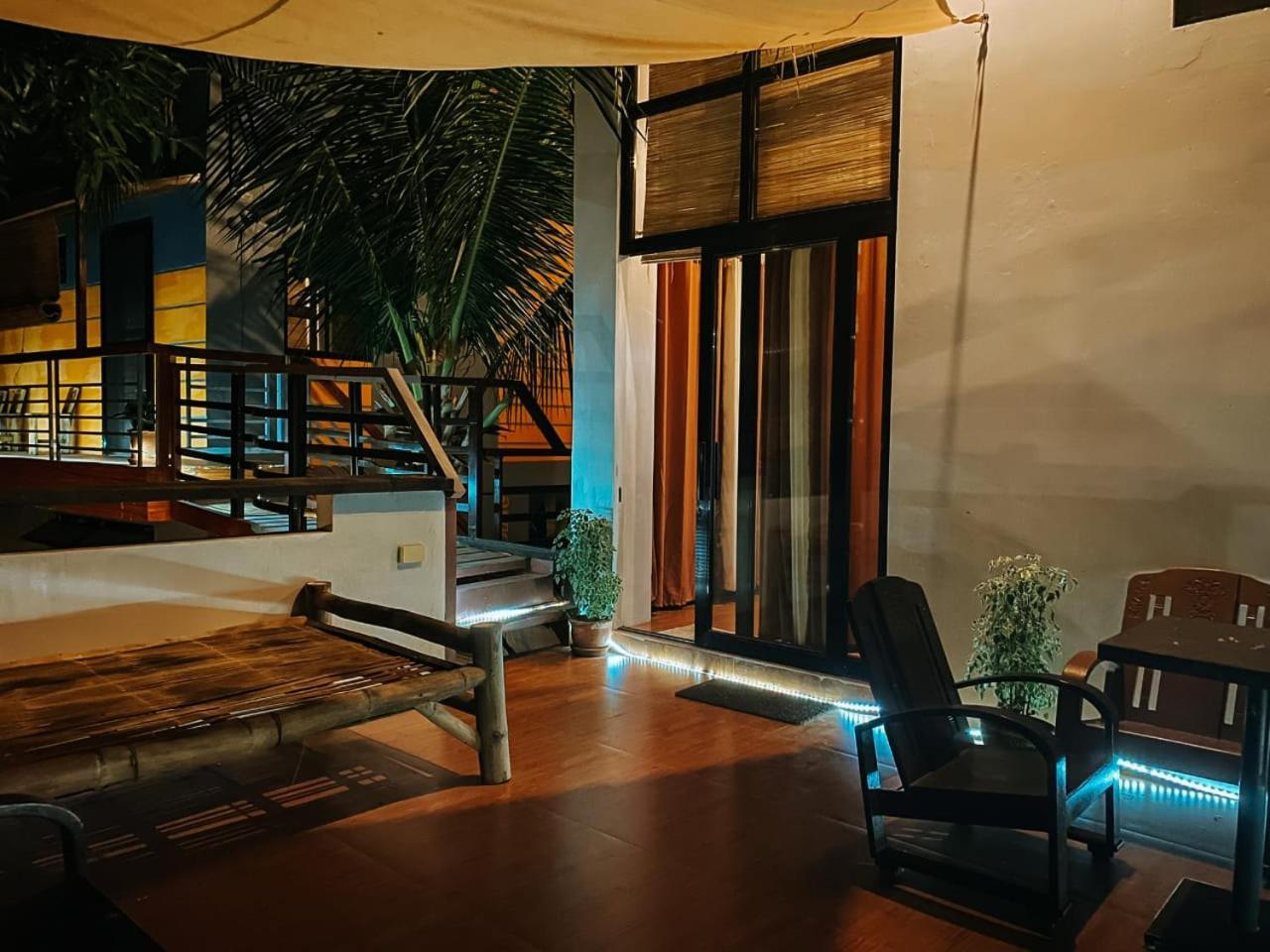 The Bistro House - Loft Unit - Vigan Apartment Exterior foto